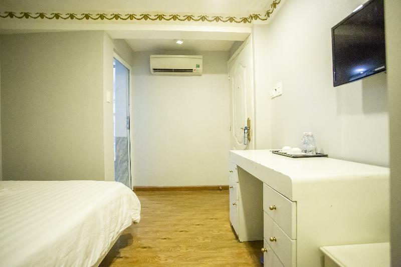Bui Vien Walking Street Hotel Хошимин Екстериор снимка
