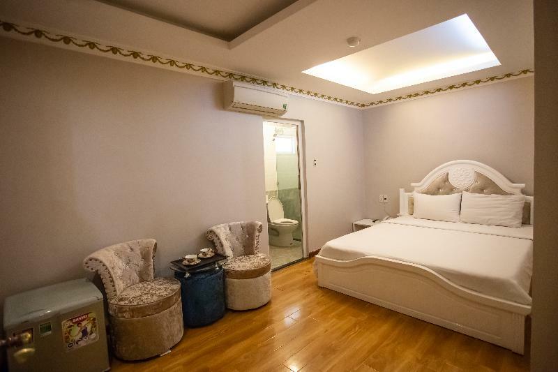 Bui Vien Walking Street Hotel Хошимин Екстериор снимка