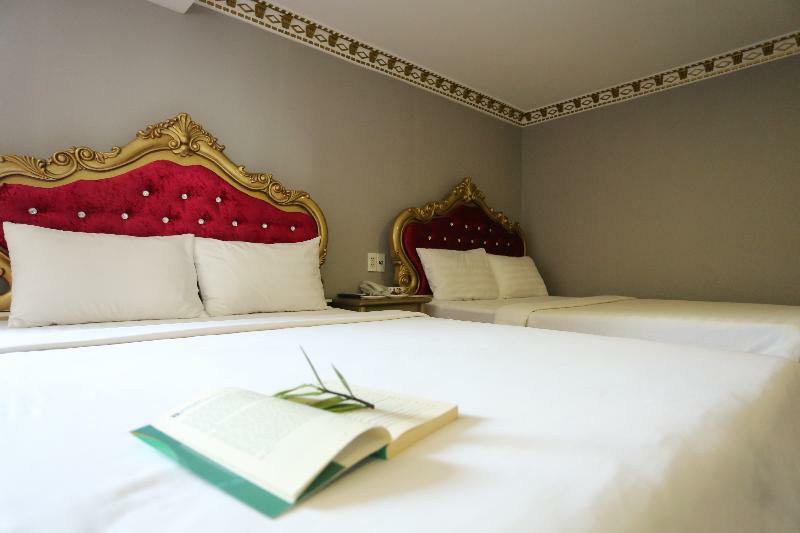 Bui Vien Walking Street Hotel Хошимин Екстериор снимка