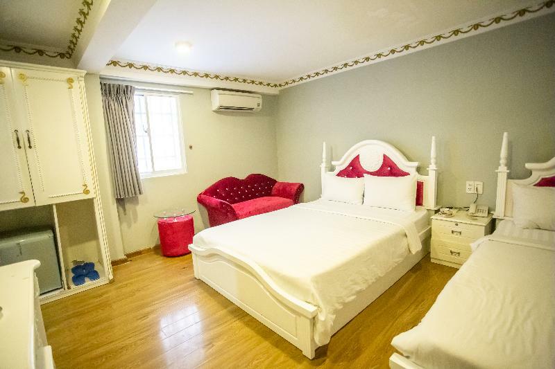 Bui Vien Walking Street Hotel Хошимин Екстериор снимка