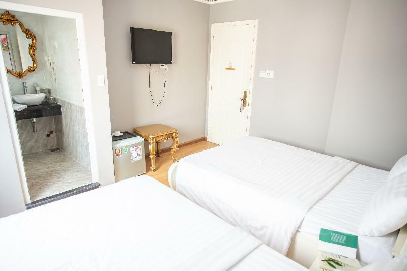 Bui Vien Walking Street Hotel Хошимин Екстериор снимка