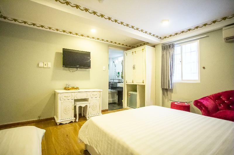 Bui Vien Walking Street Hotel Хошимин Екстериор снимка