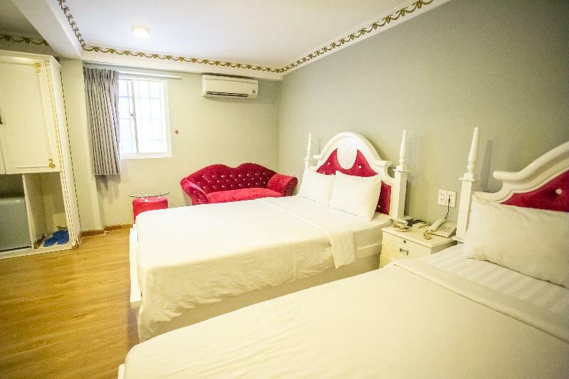 Bui Vien Walking Street Hotel Хошимин Екстериор снимка
